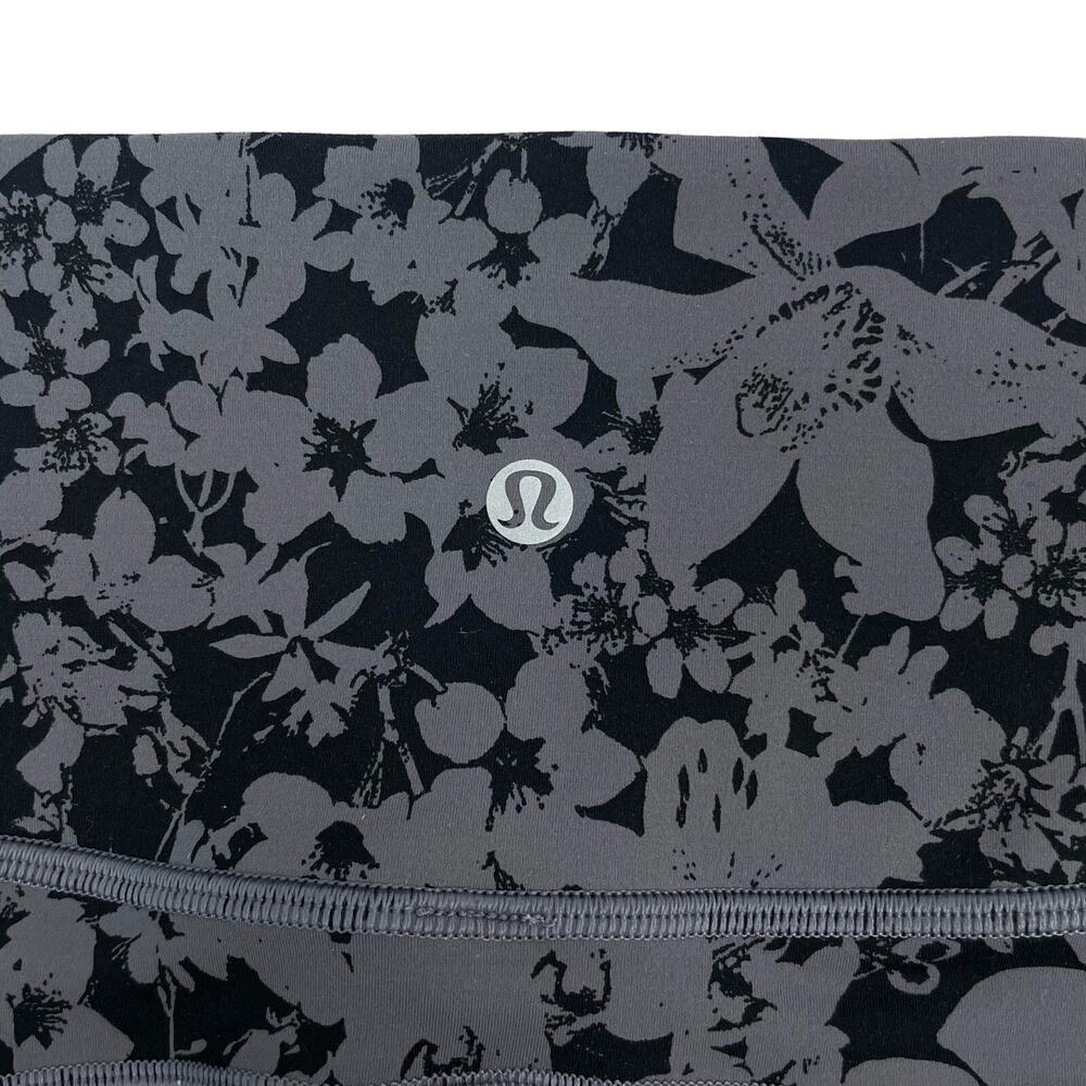 LULULEMON In Movement Crop Everlux Sz 4 Efflorescent Nebula Black - Picture 7 of 7